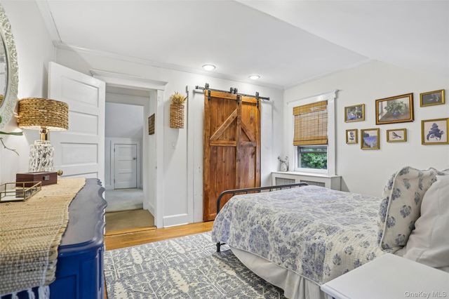 75 Chestnut Avenue, Pelham, NY 10803