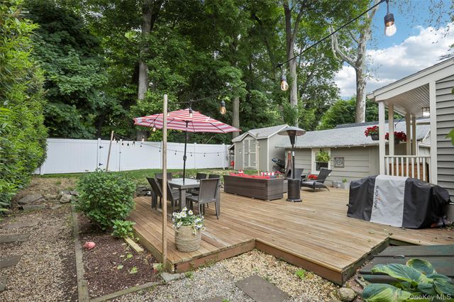75 Chestnut Avenue, Pelham, NY 10803