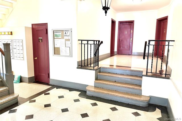 7915 35th Avenue 1E, Jackson Heights, NY 11372