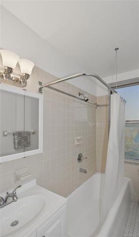 472 Gramatan Avenue I1, Mount Vernon, NY 10552