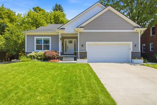 23070 Meadowlark Street, Oak Park, MI 48237
