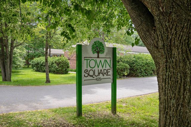 425 Dorset St Unit 19, South Burlington, VT 05403