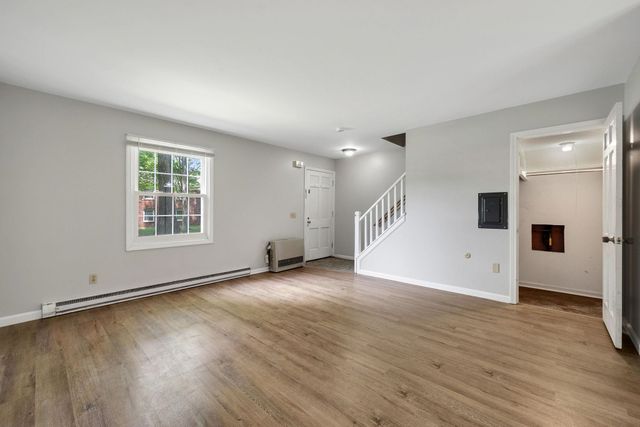 425 Dorset St Unit 19, South Burlington, VT 05403