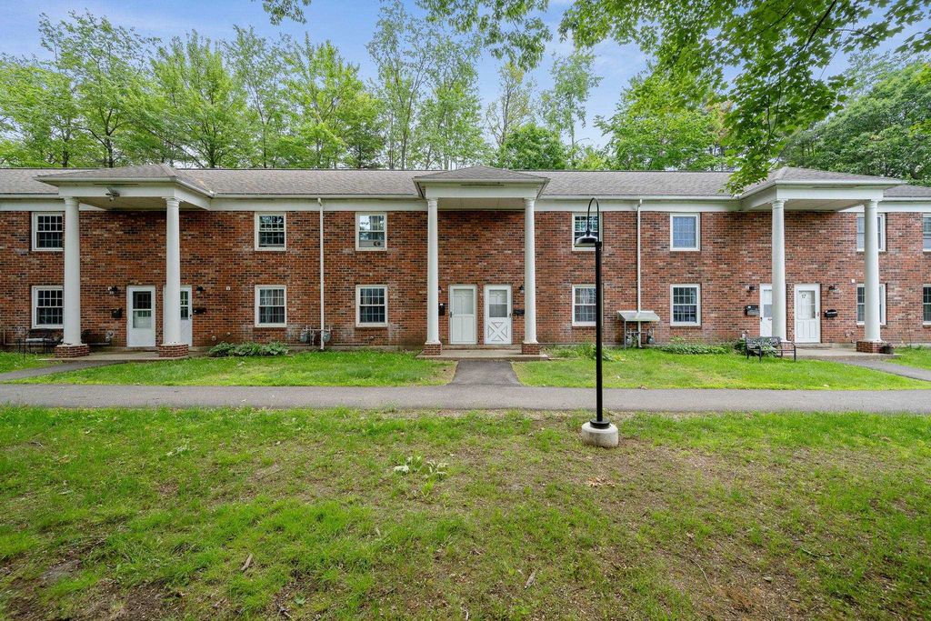 425 Dorset St Unit 19, South Burlington, VT 05403