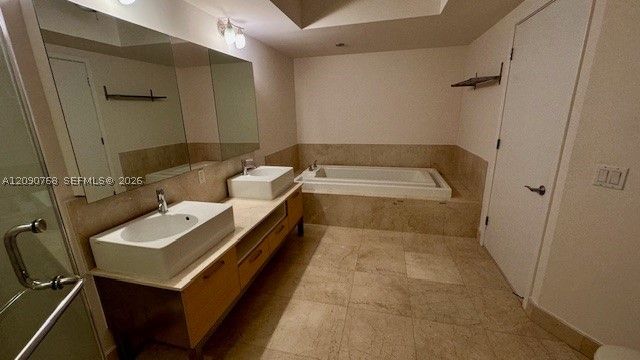218 SE 14th St 1901, Miami, FL 33131