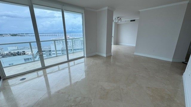 218 SE 14th St 1901, Miami, FL 33131