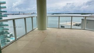 218 SE 14th St 1901, Miami, FL 33131