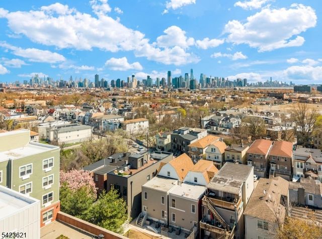 219 Clerk St, Jersey City, NJ 07305