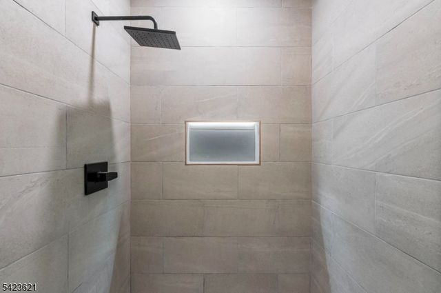 219 Clerk St, Jersey City, NJ 07305