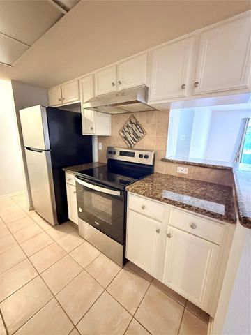 14555 Wunderlich Drive 2001, Houston, TX 77069