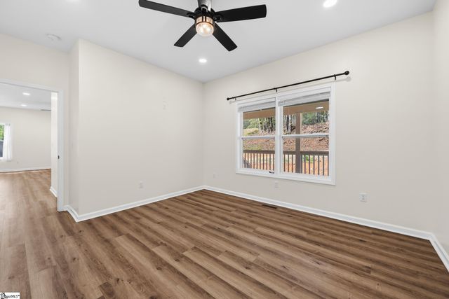 2134 Geer Highway, Travelers Rest, SC 29690