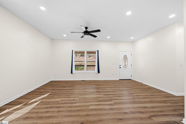 2134 Geer Highway, Travelers Rest, SC 29690
