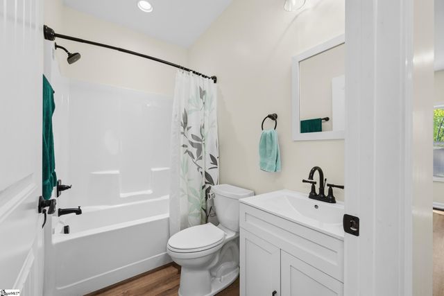 2134 Geer Highway, Travelers Rest, SC 29690
