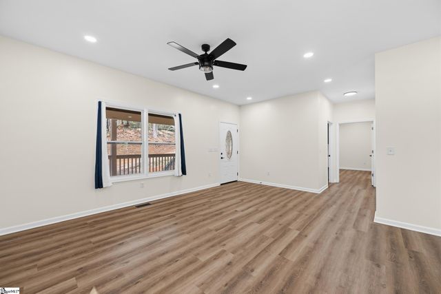 2134 Geer Highway, Travelers Rest, SC 29690