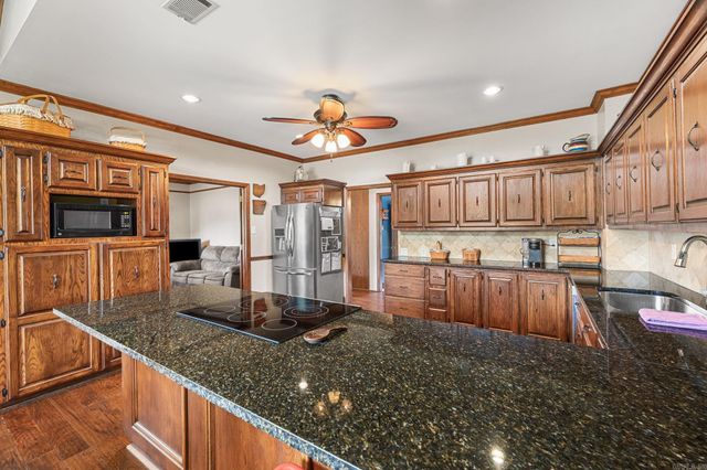 5 Breezewood Cove, Maumelle, AR 72113
