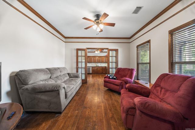 5 Breezewood Cove, Maumelle, AR 72113
