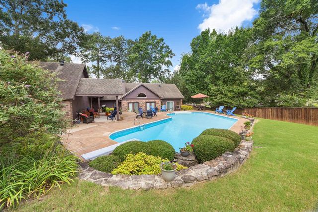 5 Breezewood Cove, Maumelle, AR 72113