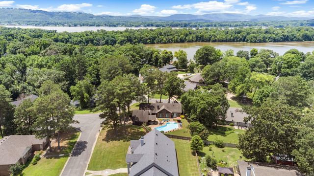 5 Breezewood Cove, Maumelle, AR 72113
