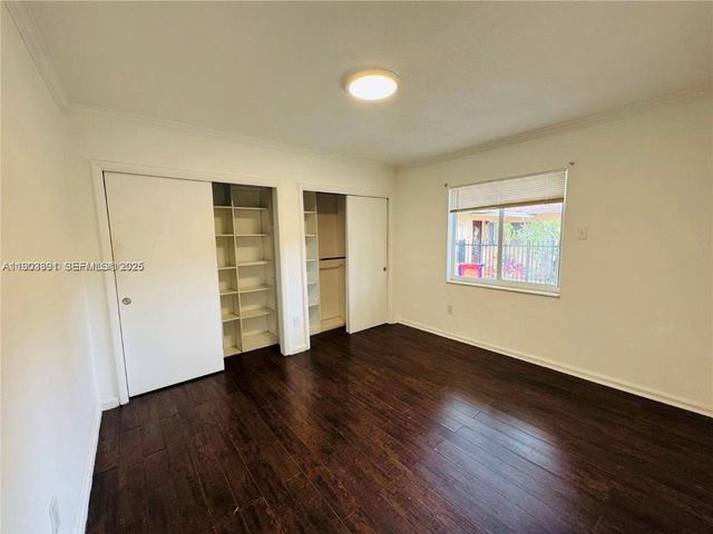 2540 NE 181st Street, North Miami Beach, FL 33160