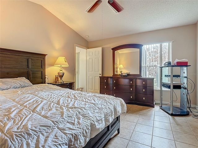 972 CAMBRIDGE COURT, Kissimmee, FL 34758