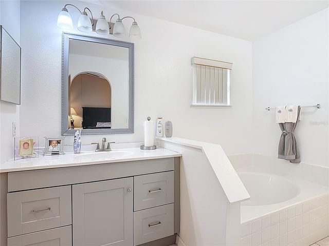 972 CAMBRIDGE COURT, Kissimmee, FL 34758