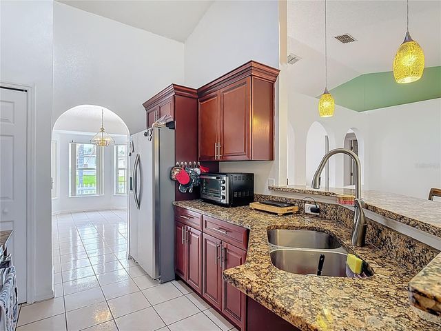 972 CAMBRIDGE COURT, Kissimmee, FL 34758