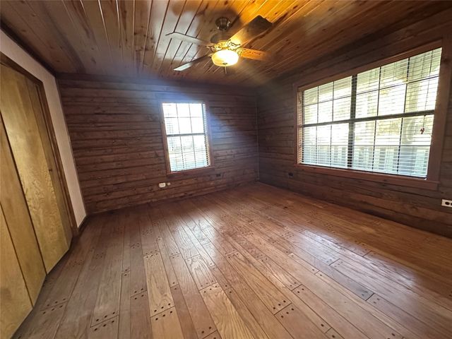 7315 Neches Street, Athens, TX 75752