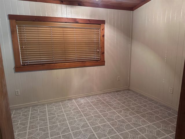 7315 Neches Street, Athens, TX 75752