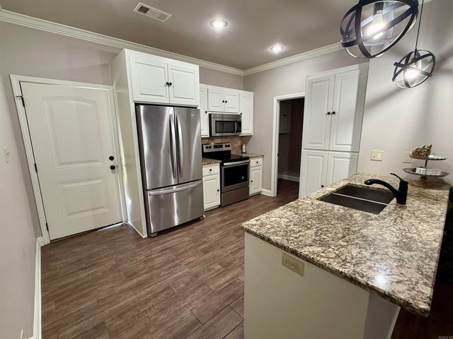 150 Shore Acres Drive, Hot Springs, AR 71913