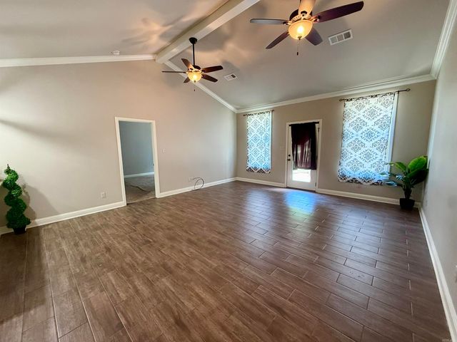 150 Shore Acres Drive, Hot Springs, AR 71913