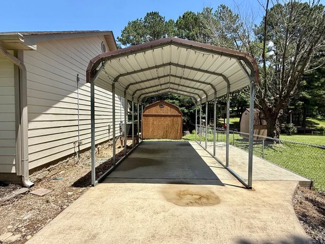 150 Shore Acres Drive, Hot Springs, AR 71913