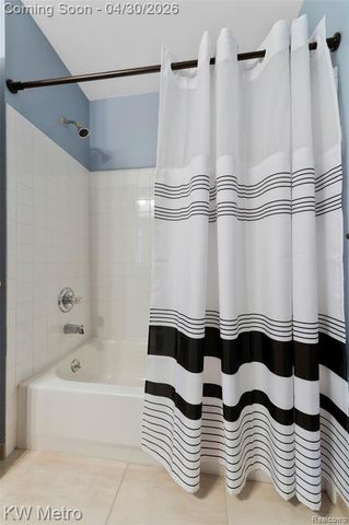 15141 Northpointe Drive, Sterling Heights, MI 48313