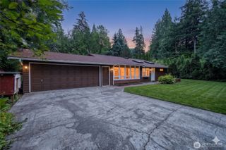 592 Sprague Valley Drive, Maple Falls, WA 98266