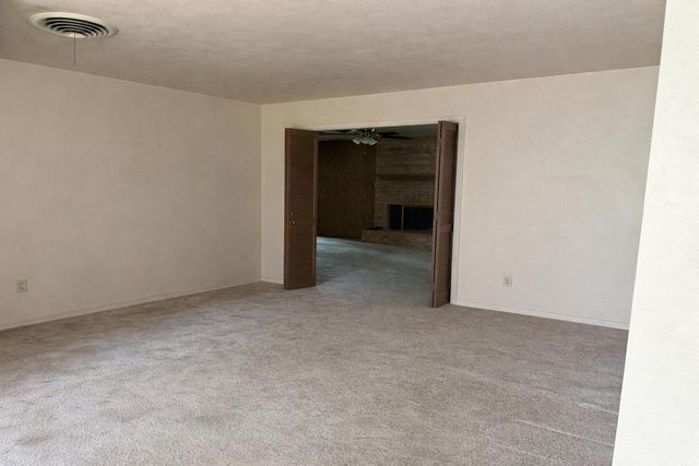 212 W Killen LN, Temple, TX 76501