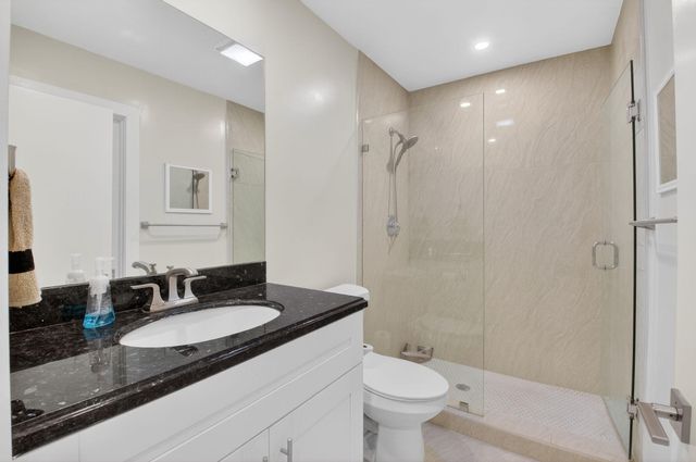 15453 Lakes Of Delray Boulevard 204, Delray Beach, FL 33484