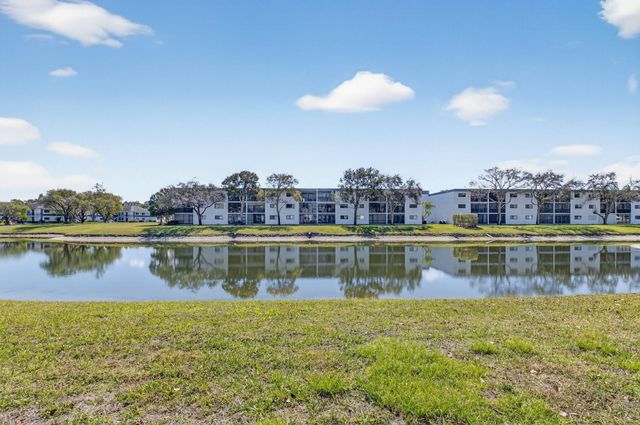 15453 Lakes Of Delray Boulevard 204, Delray Beach, FL 33484