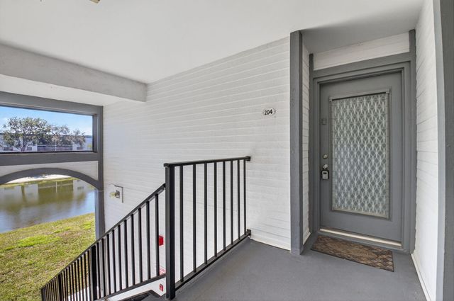 15453 Lakes Of Delray Boulevard 204, Delray Beach, FL 33484