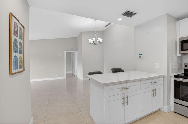 15453 Lakes Of Delray Boulevard 204, Delray Beach, FL 33484