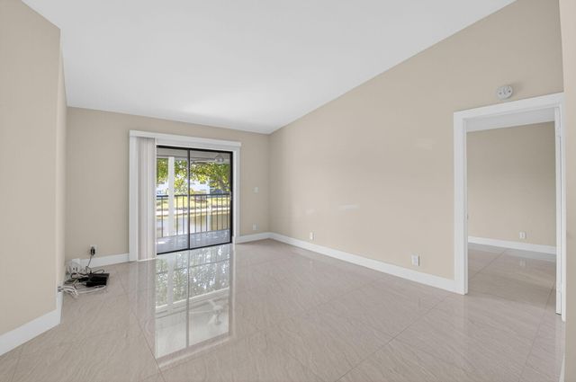 15453 Lakes Of Delray Boulevard 204, Delray Beach, FL 33484