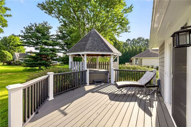 36 Crossbow Drive, Penfield, NY 14526