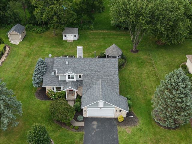 36 Crossbow Drive, Penfield, NY 14526