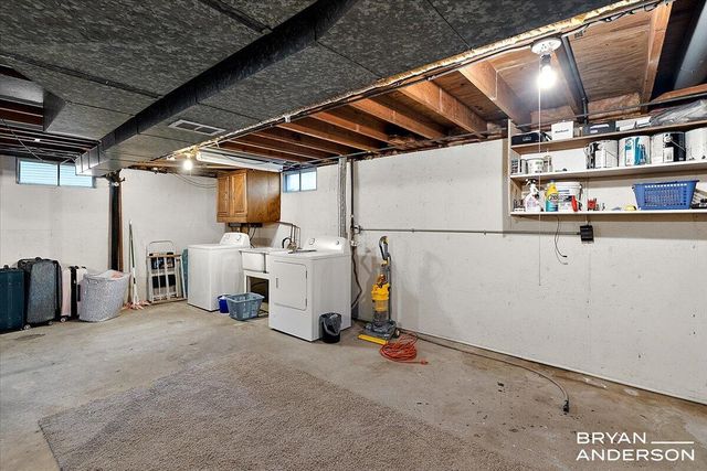 1829 Lonsdale Drive NE, Grand Rapids, MI 49503