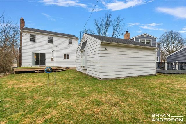 1829 Lonsdale Drive NE, Grand Rapids, MI 49503