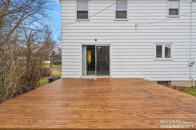 1829 Lonsdale Drive NE, Grand Rapids, MI 49503