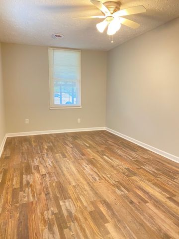 668 W Jefferson Pike, Murfreesboro, TN 37129