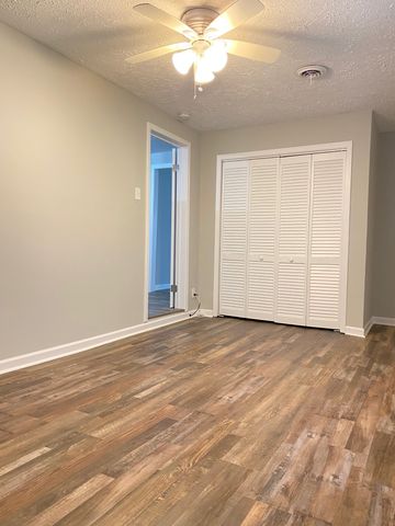 668 W Jefferson Pike, Murfreesboro, TN 37129