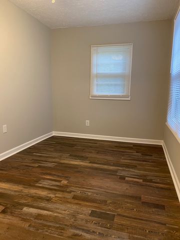 668 W Jefferson Pike, Murfreesboro, TN 37129