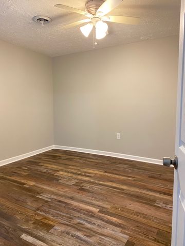 668 W Jefferson Pike, Murfreesboro, TN 37129