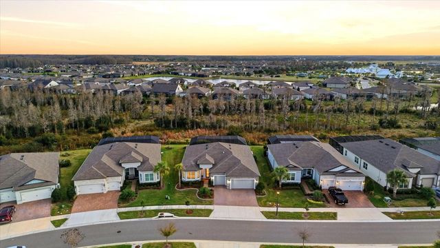 5356 BLUE CRUSH BEND, Land O Lakes, FL 34638