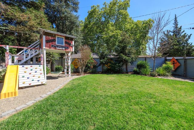 1550 California Ave, Turlock, CA 95380